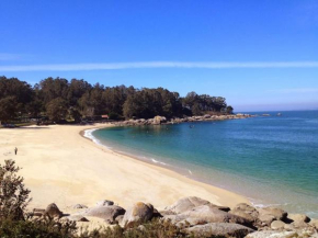 Playa, Jardín y piscina en Cabo Udra